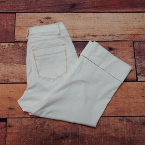Womyn Capri " Inside Job " White Sze 4 Rolled Cuff
